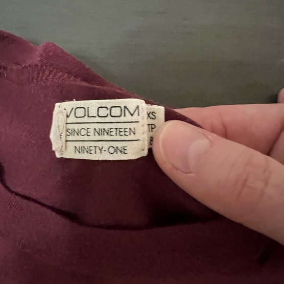 Volcom - Maroon Tank Top - Size XS - Picture 4 of 4